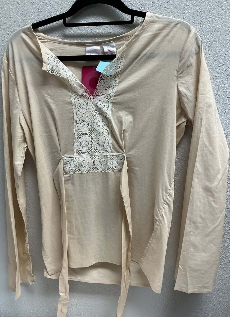 Xhilaration Long Sleeve Lace Trim Top Size M Beige Cotton